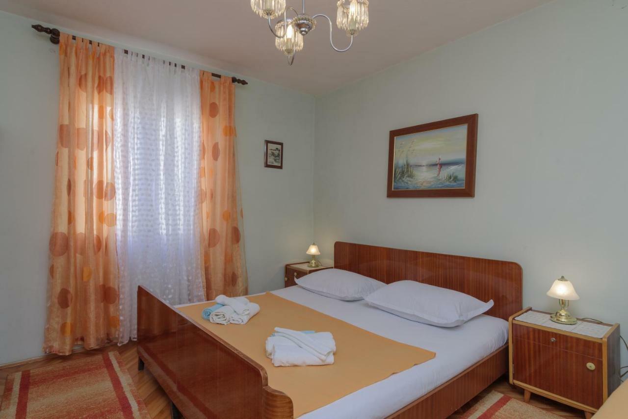 Rooms Mirjana - Centre Of Τρογκίρ Εξωτερικό φωτογραφία