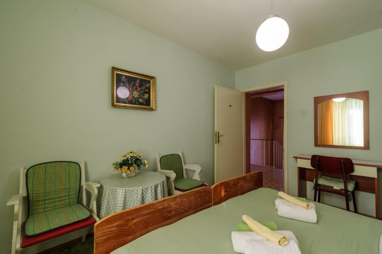 Rooms Mirjana - Centre Of Τρογκίρ Εξωτερικό φωτογραφία